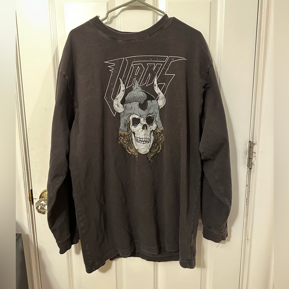 XL brown Vans off the wall 1966 tour t-shirt